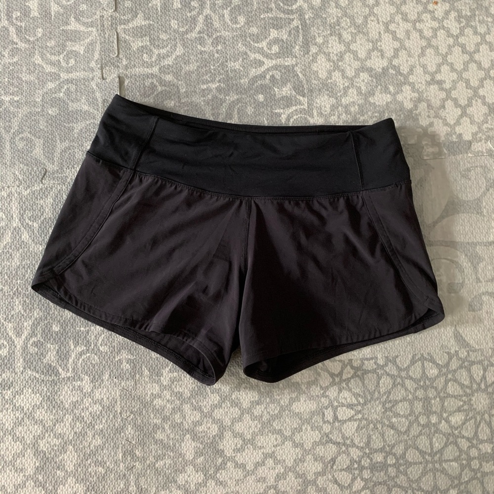Lululemon black shorts EUC